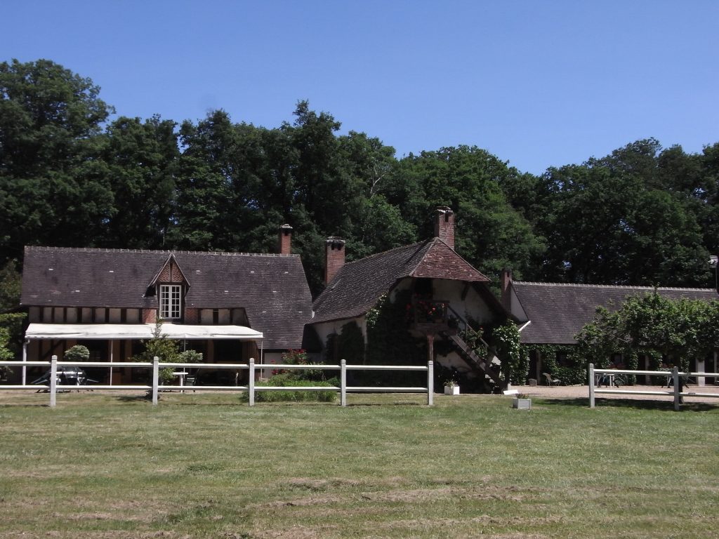 La maison vue depuis le parc